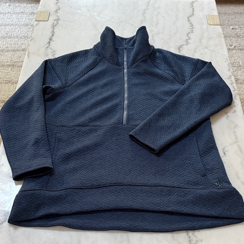 L.L. Bean Women Blue Zip-Up pullover